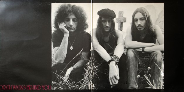 Atomic-Rooster-death-walks-gatefold
